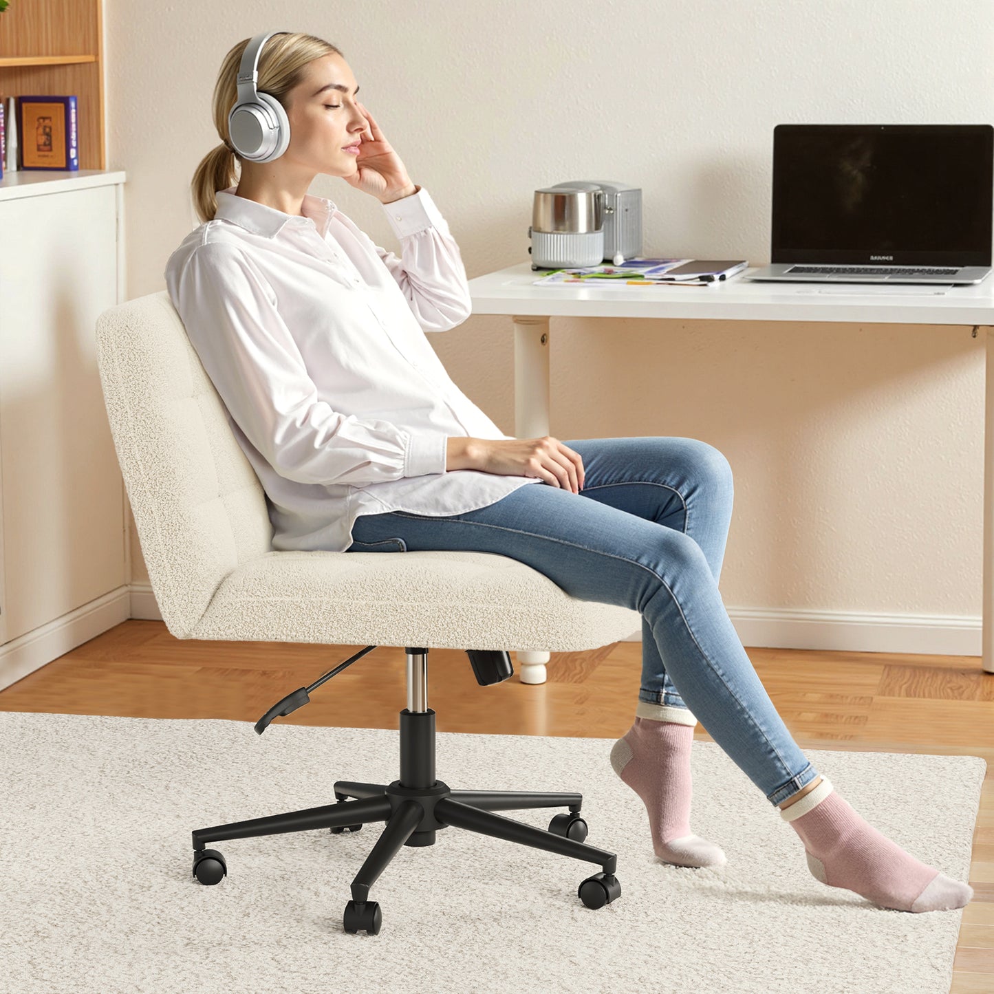 Pirecart Criss Cross Chair with Wheels, Armless Swivel Vanity Chair, Height Adjustable Cross Legged Office Chair with Comfy Wide Cushion for Desk, Vanity, Bedroom, Sherpa Fleece